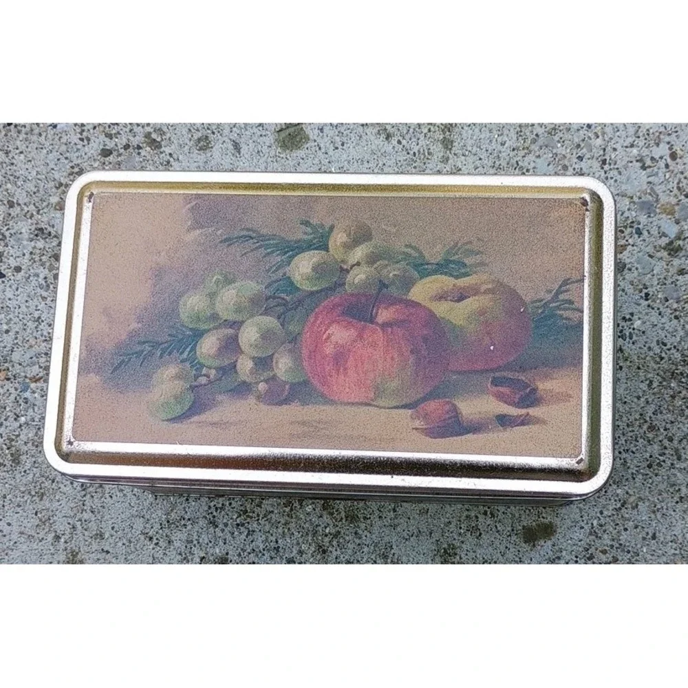 Vintage Rectangular Fruit Decorative Tin Apples‎ And Grapes